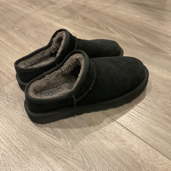 UGG Classic Slipper Black Slip On Size 11 NWOT - Picture 9 of 12